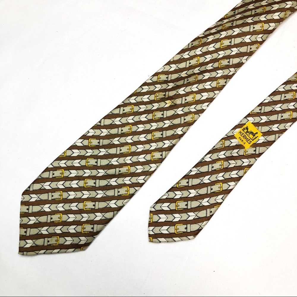 Tan Buckle Print Hermès Paris Silk Men’s Tie